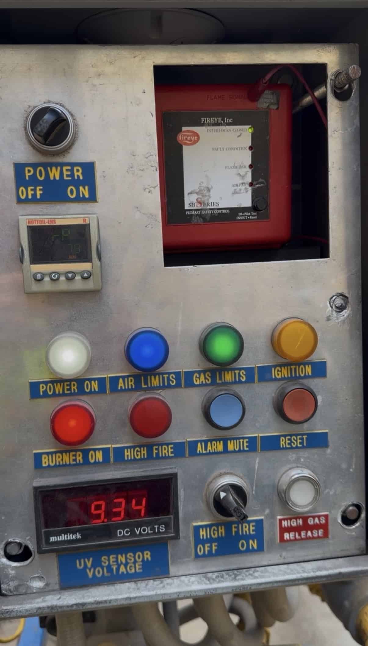 GCC gas train control panel running ChemLINE heat cure — Fireye flame signal controller, food processing facility California